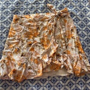 American Eagle Peach and Cream Skirt